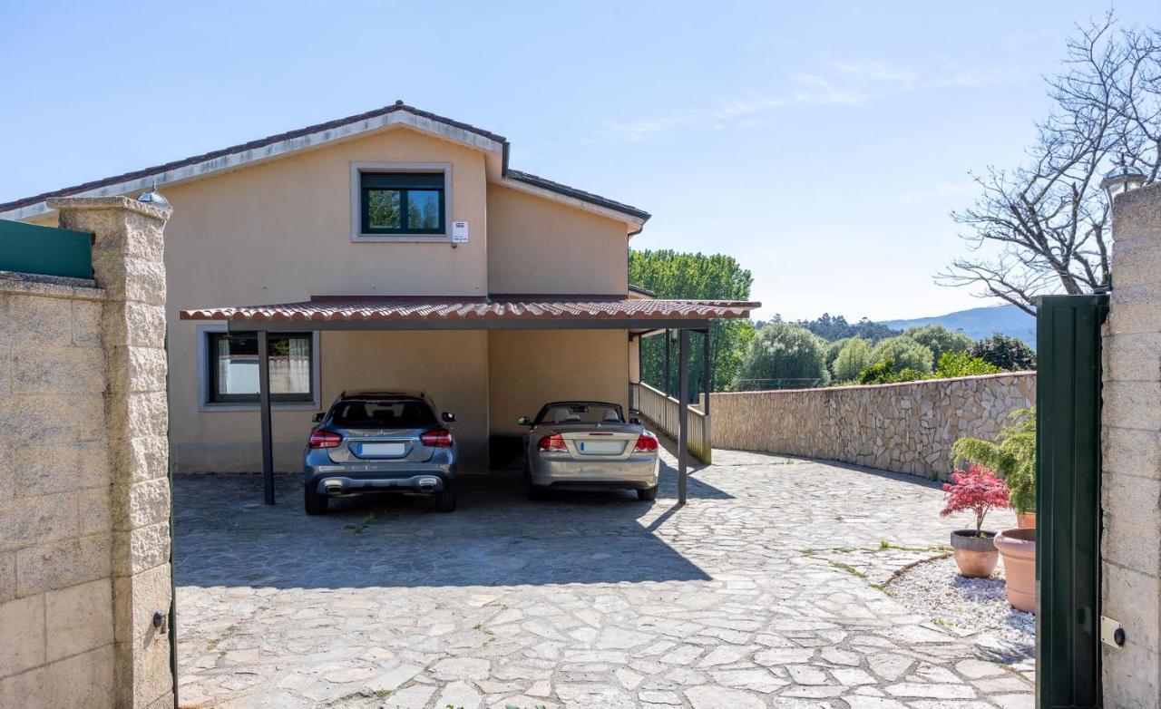 Le Llar Casa Con 2 Piscinas 1 Climatizada Interior Muy Cerca De Santiago De Compostela Ames