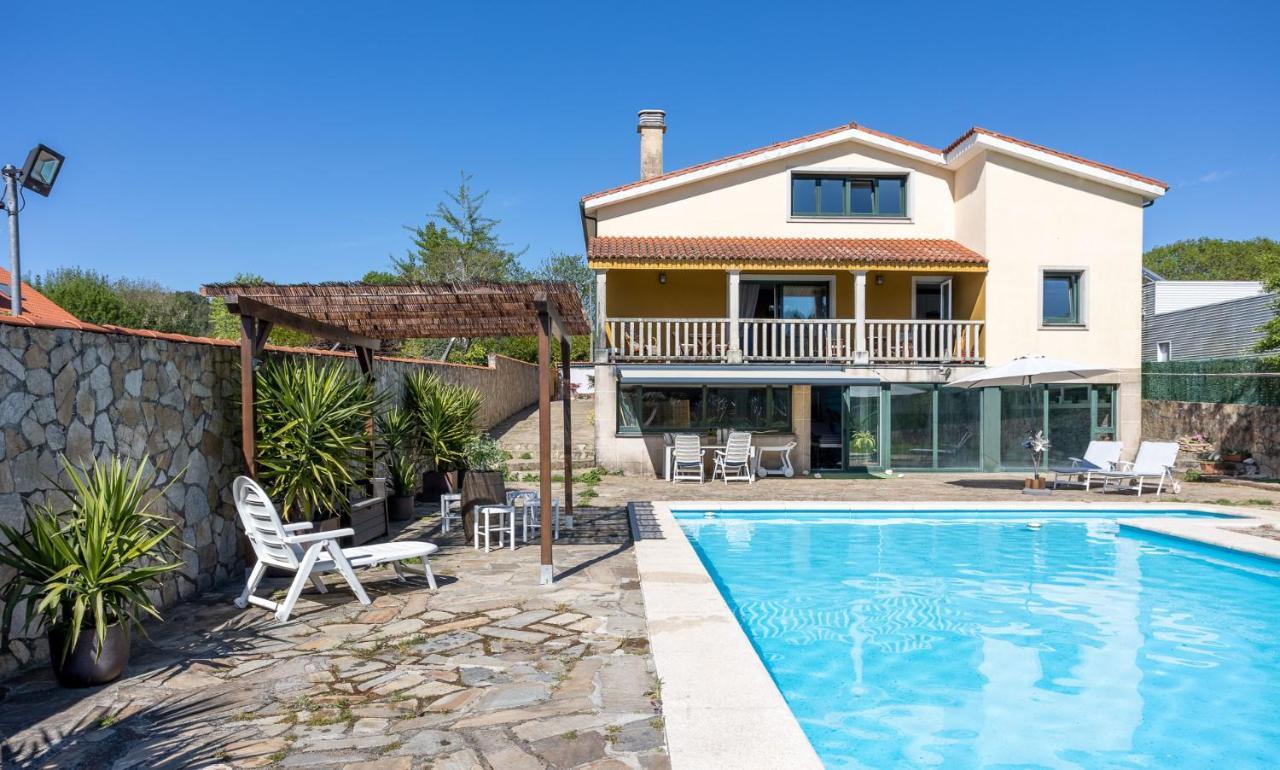 Le Llar Casa Con 2 Piscinas 1 Climatizada Interior Muy Cerca De Santiago De Compostela Holiday home